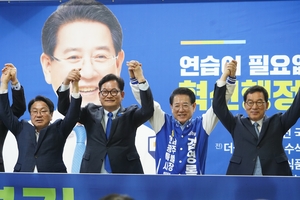 송영길, 김영록 지지…전남·광주 통합시장 결선 앞 ‘빅텐트’ 가속