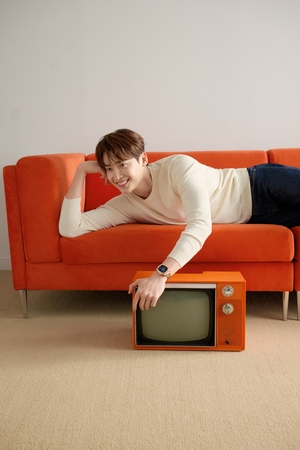 미도, 로즈 골드 감성 담은 ‘멀티포트 TV 빅 데이트’ 공개