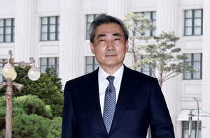 물가·금융안정 최우선...신현송 한은 총재 “중앙은행 역할 재정립”