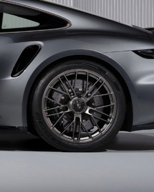 피렐리, 신형 포르쉐 911 터보 S 전용 ‘P Zero R’ 타이어 선봬