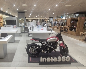 인스타360, 현대백화점 울산점 ‘가정의 달’ 맞아 특별 세일 프로모션 진행