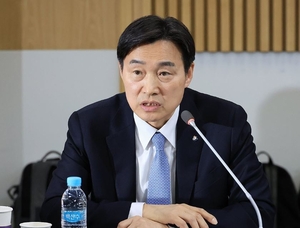 실손에 車보험까지 ‘이중고’…다시 커지는 손보협회 존재감