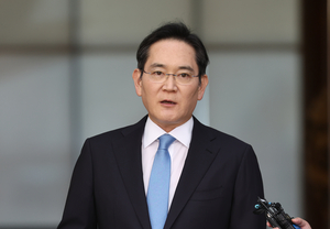 삼성전자, 사측 대표교섭위원 교체…노사 18일 협상 재개