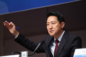 서울 초접전 속 ‘관훈토론’…吳는 부동산, 鄭은 안전 때렸다