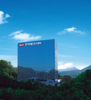 [특징주] 한미약품, 릴리에 1조9000억원 규모 신약 기술이전에 강세