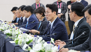 김민석 총리 “해상풍력은 국가전략산업…정부 차원 지원 아끼지 않을 것”