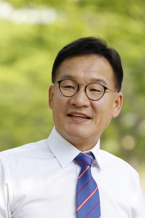 AI·데이터센터 10조원 확보·행정통합 현안 챙긴 강위원 전남도 경제부지사 30일 퇴임