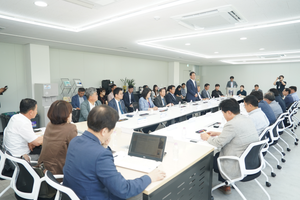홍천, 국가항체클러스터 예산 확보 총력…도와 미래산업 공동 대응 나선다