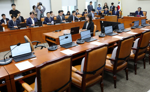 ‘단독 입법’ 민주당 vs ‘보이콧’ 국힘…‘양패구상’ 치닫는 7월 국회
