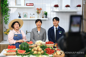 [동정] 송미령 농림부 장관, 마포 양파요리 경연대회서 소비촉진 나서