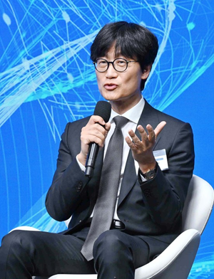 네이버 이해진 “엔비디아·브룩필드 100억달러 투자 유치…네이버 AI 글로벌 도약”