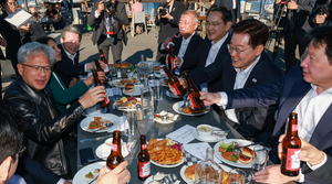 이번엔 피시앤칩스…李대통령, 빅테크 CEO들과 ‘샌프란 깐부회동’