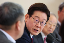 [분석] ‘첫 30%대’ 찍은 李대통령 지지율 보니…코어지지층, 부동산 정책에 ‘李 손절’했다