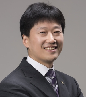 [이슈&인사이트] 플랫폼 경제와 개인정보 보호 규제