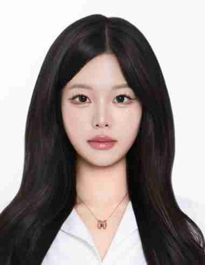 [기자의 눈] 40년 전 잣대로 넷플릭스와 싸우라는 나라