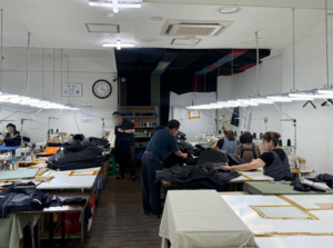 사고로 잃은 삶을 다시 세운 일터…줄어든 일감 앞에 흔들리다 [장애인, 일자리로 세상을 만나다④]