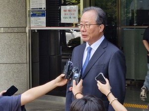 김석준 부산교육감 항소심 무죄…“특채 적법, 검찰 수사 무리”