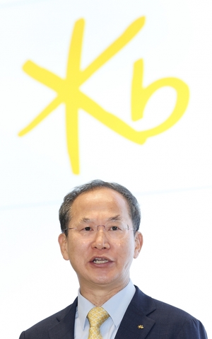 “외부 카드 살아남을까”...KB금융 회장 3인 압축, ‘양종희 경쟁자’ 윤곽