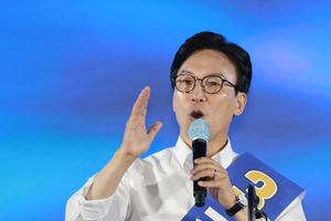 [속보] 김민석, 與전대 서울·경기 당원투표서도 승리