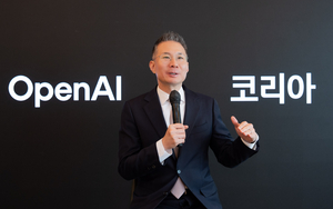 [오픈AI코리아 1년] 챗GPT 기업 도입 28배 폭증…“광고 이어 보안·데이터센터로”