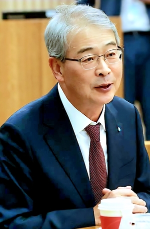 ‘비은행 빌드업’ 끝낸 임종룡...우리금융지주 ‘은행株 할인’ 벗는다