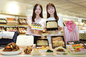 [똑똑한유통] 신세계백화점, 롯데백화점, KT알파 쇼핑, 이마트 스타필드 마켓 군산, 신세계프라퍼티