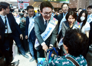 시험대 오른 김민석 리더십