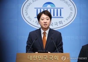 입지 쪼그라든 이준석…대북 안보 이슈 고리로 존재감 키우나