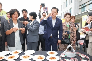 이재준 수원시장, “꼬치와 함께 수원화성 3대 축제 즐기길 바란다”