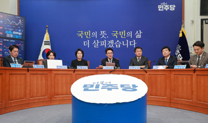 ‘바람개비 핀’ 잃은 여권…추미애 이어 김광민까지 곳곳 파열음