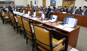 [2026 국감] “직무수행서 제출 거부, 상상 안돼”…국힘 기후환노위 반발