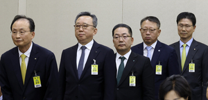 ‘회장님 입김’ 논란 번진 국감...은행장 임추위 ‘부담 증폭’