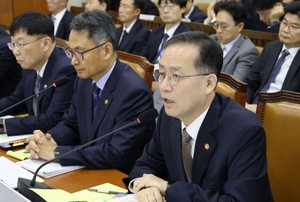 [2026 국감] 이형일 “가상자산 과세 최대한 숙고해서 판단”