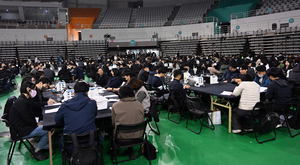 ‘올공 사태’ 147일 만에 열린 투표용지 247만장