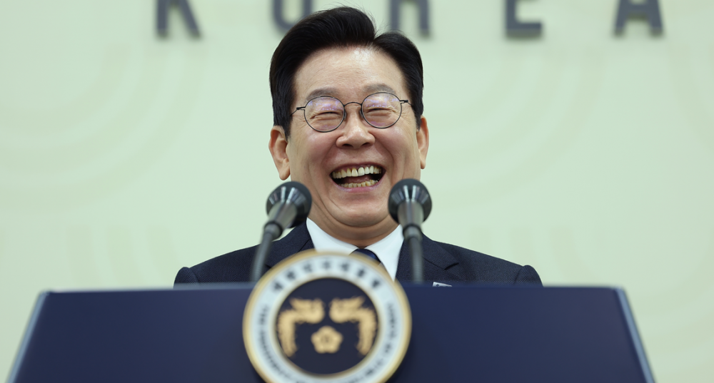 李 지지율 53.0%…‘실용 외교’ 성과에 3주 만에 반등