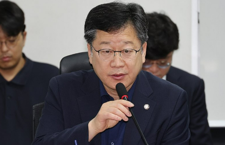 안호영 “김성환 장관 ‘용인 반도체 지방 이전’ 환영…국힘 반대 맞서 싸울 것”