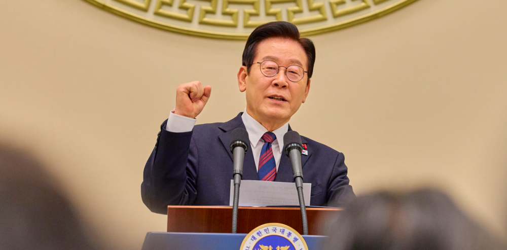 李지지율 54.1%, 4주만 반등...민주45.7% 국힘35.5%