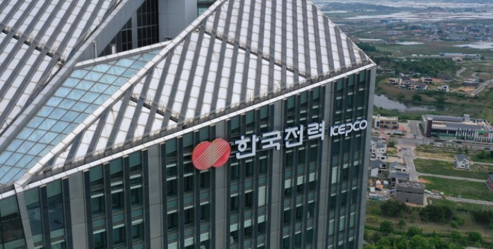 “비싼 한전 전기 안써”…대기업 줄이탈에 전력시장 흔들