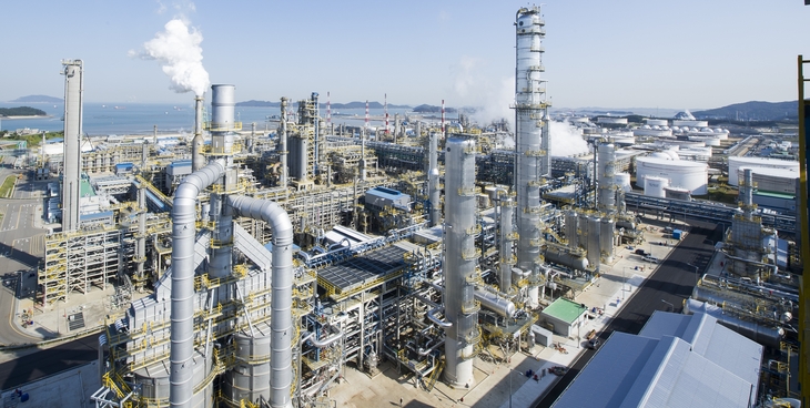 롯데-HD현대 ‘대산 통합법인’으로…석화재편 1호 확정