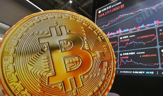 내 계좌에 2000 비트코인?...이찬진 “오지급 코인, 원물 반환이 원칙”