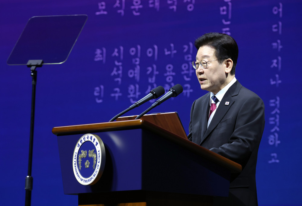 李 지지율 57.1%…민주 47.1%·국힘 33.8%