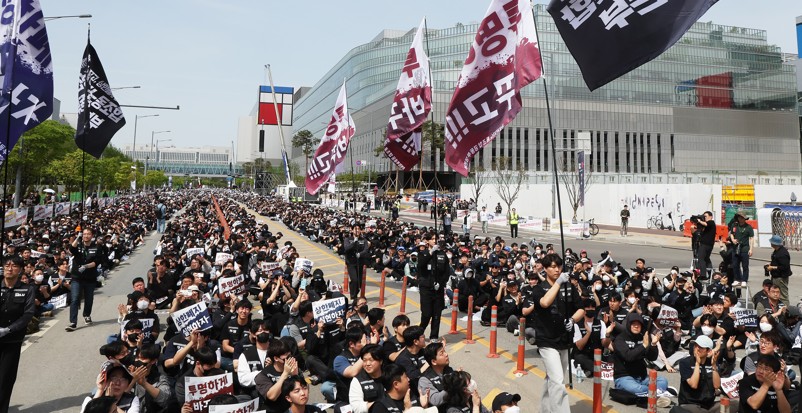 “불법 파업땐 손배청구”...삼성 노사갈등에 주주 참전